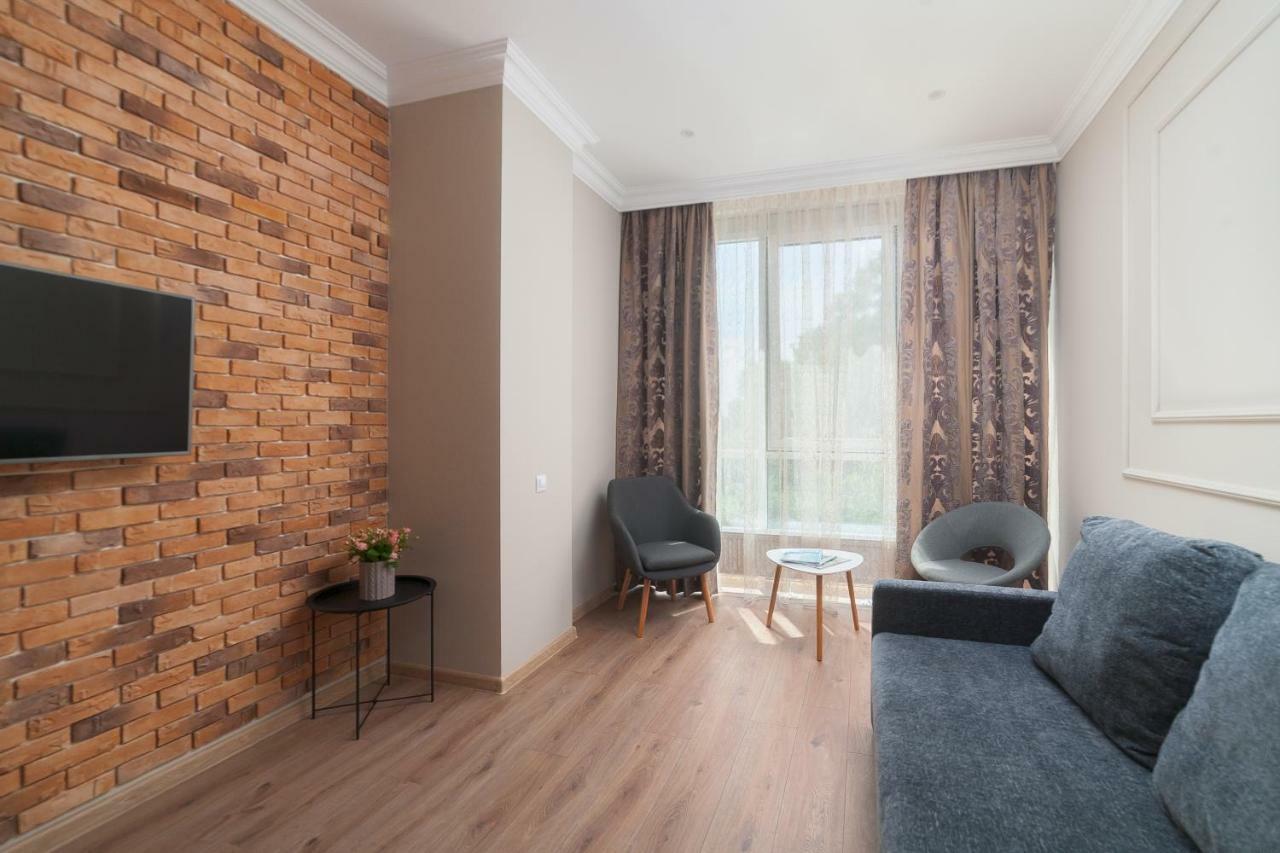 Green Apartments Odessa Extérieur photo