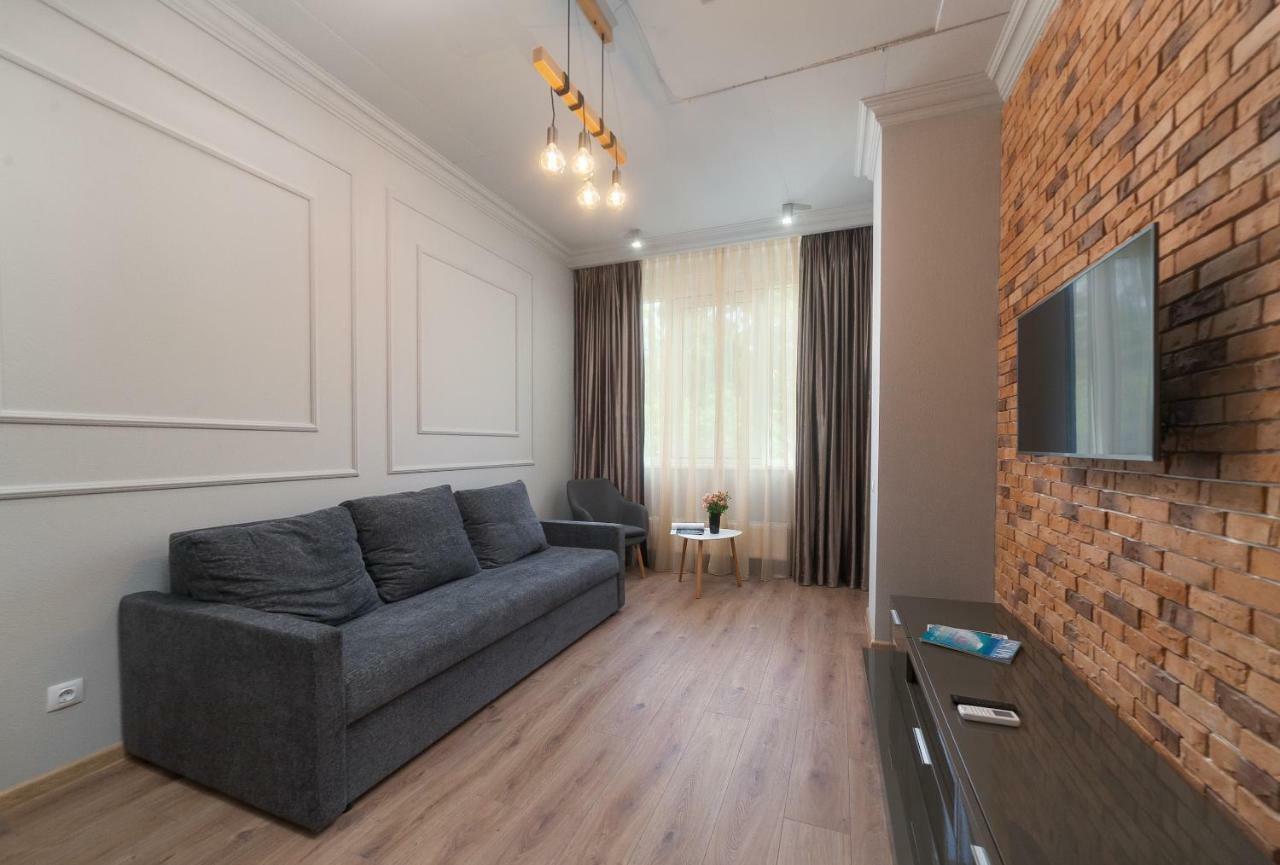 Green Apartments Odessa Extérieur photo