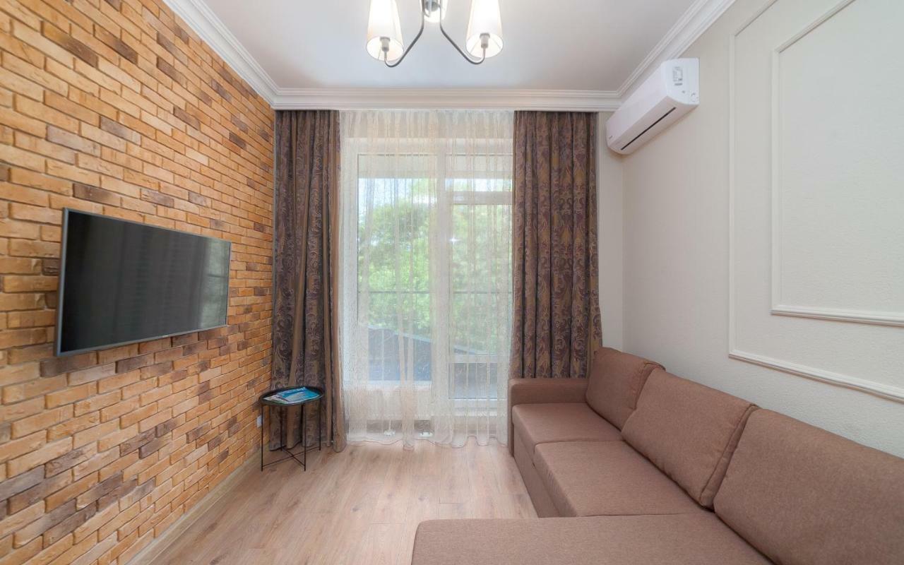 Green Apartments Odessa Extérieur photo