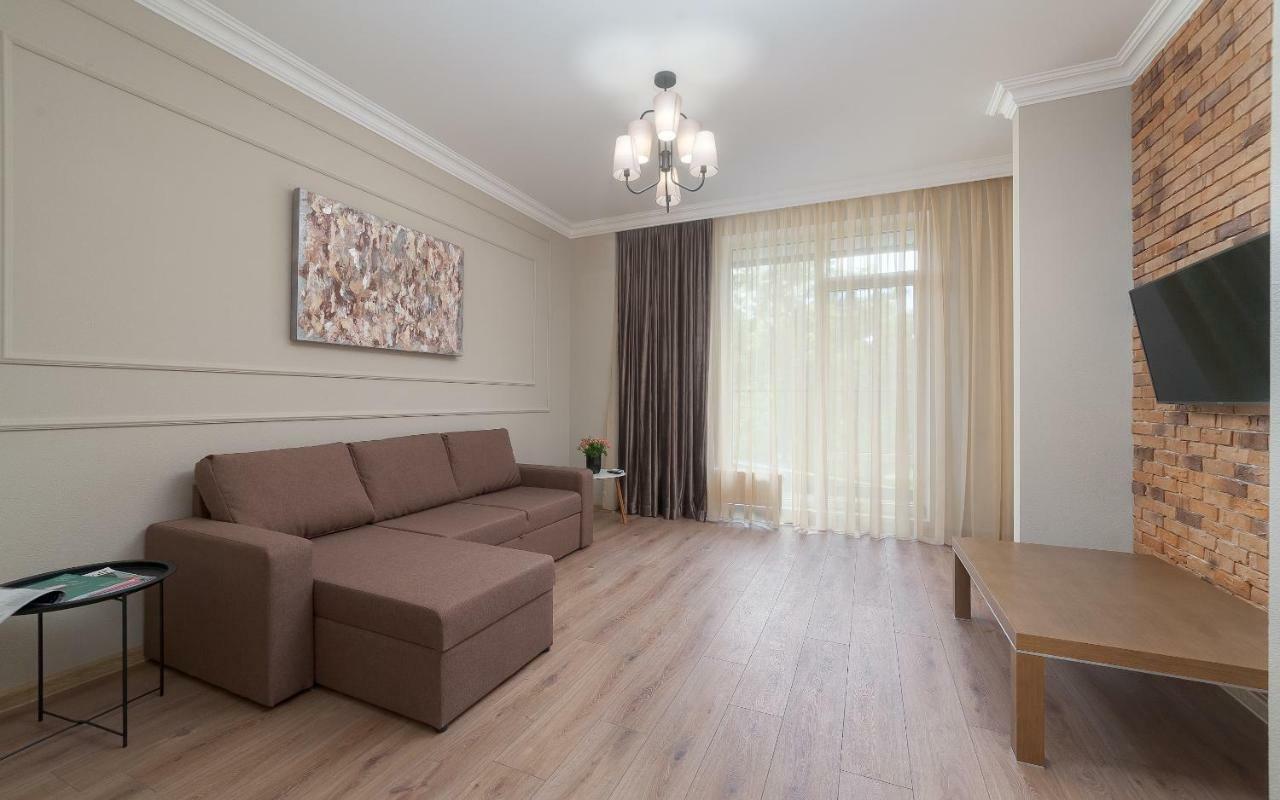 Green Apartments Odessa Extérieur photo