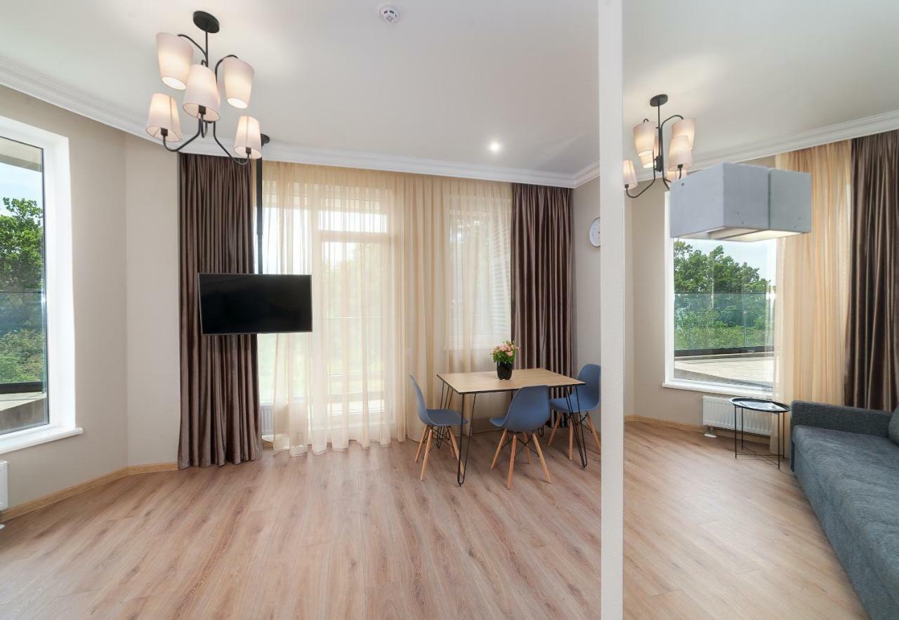 Green Apartments Odessa Extérieur photo