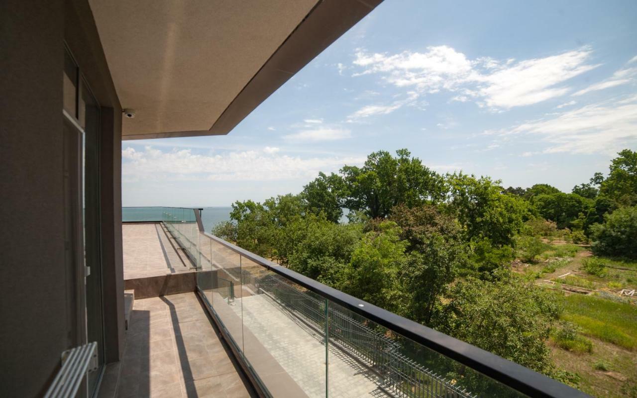Green Apartments Odessa Extérieur photo